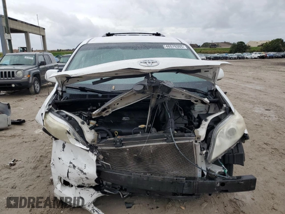 2014 Toyota Sienna LE AAS with VIN 5TDKK3DC8ES499840, listed as a Copart auction lot 46576365 with 3,731 mi miles and Non repairable. Bid and sale history available at DreamBid. Image 5.
