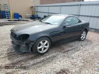 2001 Mercedes-Benz SLK 230/320 with VIN WDBKK65F01F216236, listed as a Copart auction lot 51431855 with 90,999 mi miles and Salvage title. Bid and sale history available at DreamBid. Image 1.