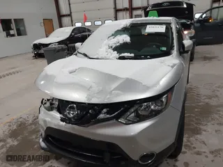 2018 Nissan Rogue Sport SV with VIN JN1BJ1CR7JW258538, listed as a IAAI auction lot 41835176 with 121,094 mi miles. Bid and sale history available at carsss.com. Image 12.