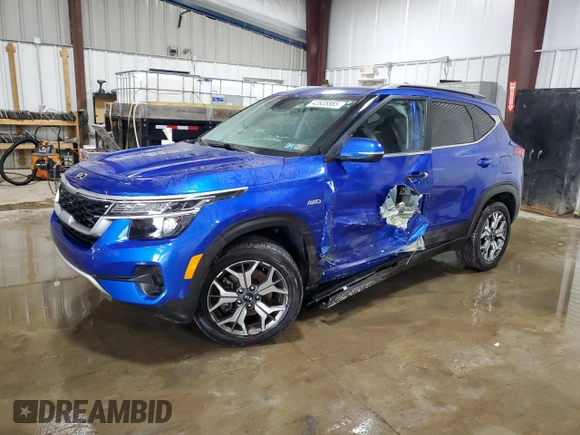 2021 Kia Seltos EX with VIN KNDERCAA4M7167334, listed as a Copart auction lot 42635885 with 26,964 mi miles and Salvage Title. Bid and sale history available at carsss.com. Image 1.
