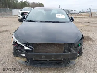 2019 Hyundai Elantra SEL with VIN 5NPD84LF3KH424053, listed as a IAAI auction lot 41467524 with 82,943 mi miles. Bid and sale history available at carsss.com. Image 13.