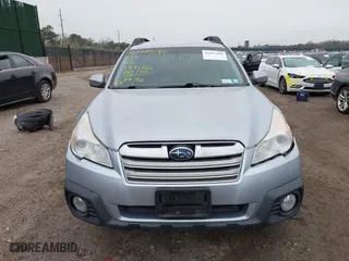 2014 Subaru Outback 2.5i Premium with VIN 4S4BRBCC8E3243525, listed as a IAAI auction lot 41997680 with 137,492 mi miles. Bid and sale history available at carsss.com. Image 12.