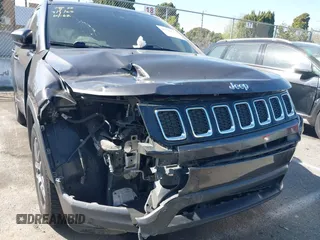 2020 Jeep Compass Latitude with VIN 3C4NJCBB9LT252792, listed as a IAAI auction lot 41714320 with 53,018 mi miles and . Bid and sale history available at DreamBid. Image 6.