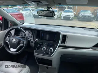 2016 Toyota Sienna XLE with VIN 5TDYK3DC3GS761177, listed as a Copart auction lot 61506935 with 134,732 mi miles and Clean title. Bid and sale history available at DreamBid. Image 9.