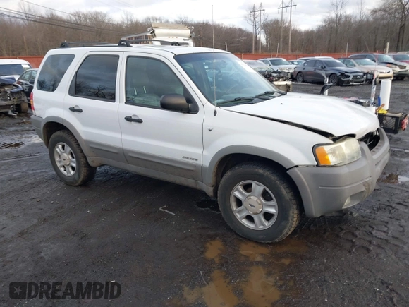 2002 Ford Escape XLT Choice with VIN 1FMYU04142KD82594, listed as a IAAI auction lot 41574646 with 173,174 mi miles. Bid and sale history available at carsss.com. Image 1.