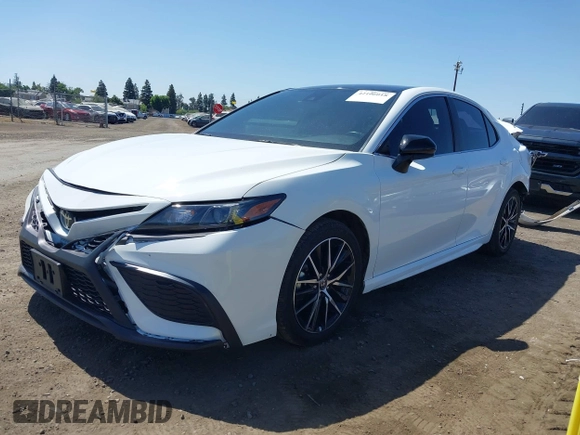 2021 Toyota Camry SE Nightshade with VIN 4T1G11AKXMU478406, listed as a IAAI auction lot 42106018 with 51,990 mi miles and . Bid and sale history available at DreamBid. Image 15.