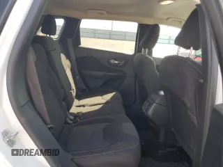 2017 Jeep Cherokee Latitude z VIN 1C4PJMCS1HW524864, wystawiony jako Copart lot #58500325 z przebiegiem 174 145 mil mil oraz Szkoda całkowita • Salvage title. Historia ofert i sprzedaży dostępna na DreamBid. Obrazek 11.