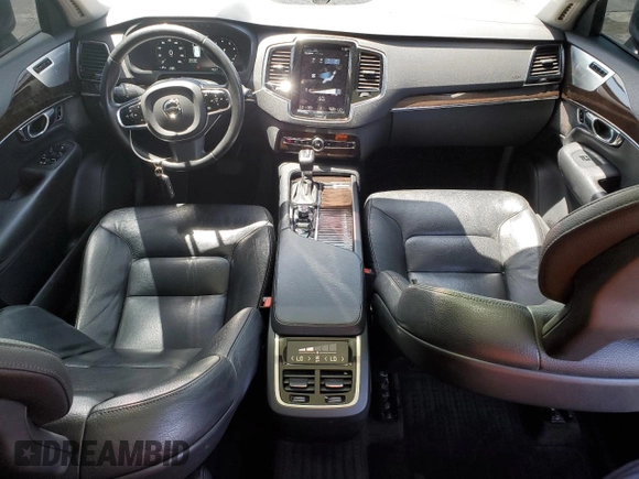 2016 Volvo XC90 T6 Momentum with VIN YV4A22PKXG1064288, listed as a Copart auction lot 57357315 with 121,331 mi miles and Salvage title. Bid and sale history available at DreamBid. Image 8.