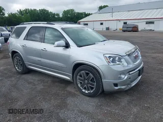 2012 GMC Acadia Denali z VIN 1GKKVTED7CJ231388, wystawiony jako IAAI lot #42605879 z przebiegiem 135 931 mil mil oraz . Historia ofert i sprzedaży dostępna na DreamBid. Obrazek 1.