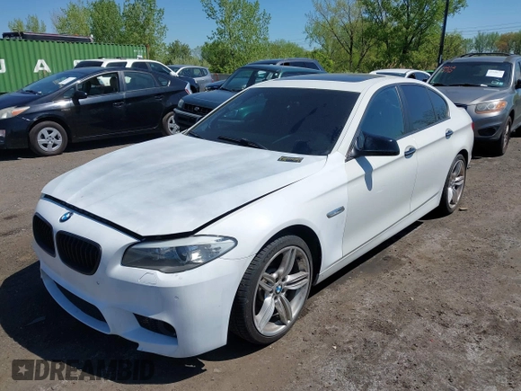 2013 BMW 5 Series 535i with VIN WBAFR7C54DC819983, listed as a IAAI auction lot 42141306 with 135,938 mi miles and . Bid and sale history available at carsss.com. Image 19.