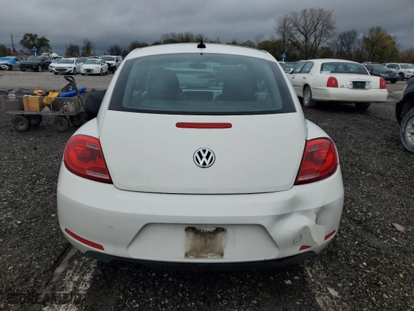 2013 Volkswagen Beetle Coupe 2.5L with VIN 3VWJX7AT7DM614139, listed as a Copart auction lot 78745604 with 201,620 mi miles and Salvage Title. Bid and sale history available at carsss.com. Image 6.