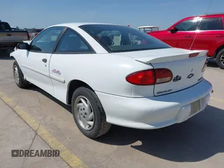 1997 Chevrolet Cavalier z VIN 1G1JC1245VM152723, wystawiony jako IAAI lot #42159963 z przebiegiem 153 615 mil mil oraz . Historia ofert i sprzedaży dostępna na DreamBid. Obrazek 3.