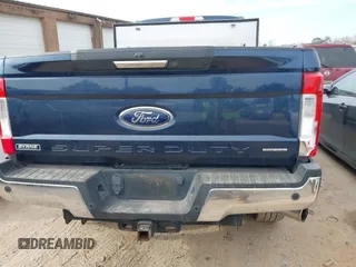 2017 Ford F-250 Lariat z VIN 1FT7W2B68HEF41645, wystawiony jako IAAI lot #41472023 z przebiegiem 137 920 mil mil oraz . Historia ofert i sprzedaży dostępna na DreamBid. Obrazek 16.
