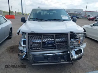 2019 Ford F-150 XL z VIN 1FTEW1E50KKE04180, wystawiony jako IAAI lot #42421022 z przebiegiem 73 912 mil mil oraz . Historia ofert i sprzedaży dostępna na DreamBid. Obrazek 13.
