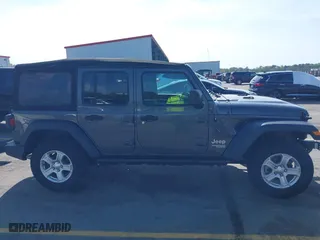 2020 Jeep Wrangler Unlimited Sport Altitude with VIN 1C4HJXDG7LW215344, listed as a IAAI auction lot 41924460 with 51,802 mi miles. Bid and sale history available at carsss.com. Image 14.