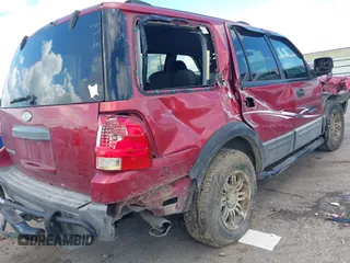 2004 Ford Expedition XLS z VIN 1FMRU13W64LA49642, wystawiony jako IAAI lot #42236070 z przebiegiem Nie podano mil oraz . Historia ofert i sprzedaży dostępna na DreamBid. Obrazek 4.