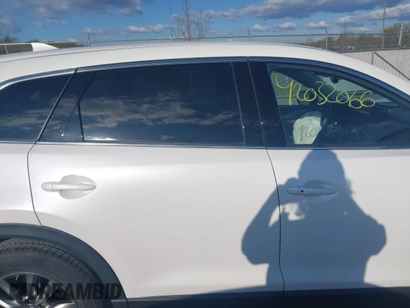 2018 Mazda CX-9 Touring with VIN JM3TCACYXJ0218600, listed as a IAAI auction lot 42032066 with 35,736 mi miles and . Bid and sale history available at carsss.com. Image 13.