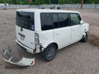 2005 Scion xB z VIN JTLKT324154018321, wystawiony jako IAAI lot #42189716 z przebiegiem 204 574 mil mil oraz . Historia ofert i sprzedaży dostępna na DreamBid. Obrazek 4.