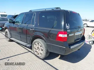 2013 Ford Expedition Limited z VIN 1FMJU2A58DEF01933, wystawiony jako IAAI lot #42259204 z przebiegiem 218 193 mil mil oraz . Historia ofert i sprzedaży dostępna na DreamBid. Obrazek 3.