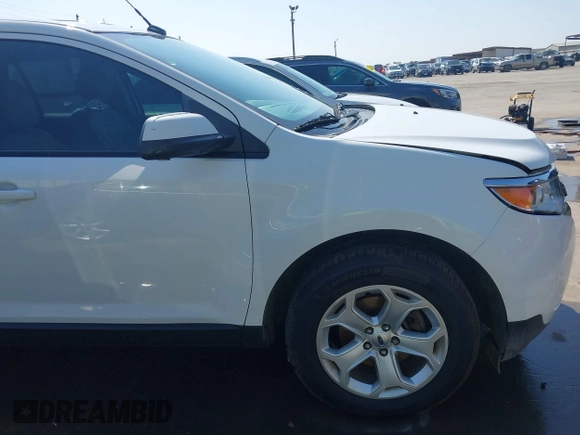 2014 Ford Edge SEL with VIN 2FMDK3JC9EBB54536, listed as a IAAI auction lot 41867367 with 127,929 mi miles. Bid and sale history available at carsss.com. Image 18.