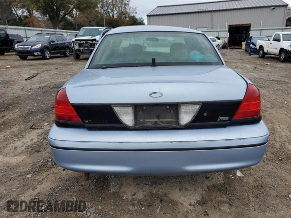 2001 Ford Crown Victoria Police Interceptor z VIN 2FAFP71W61X161009, wystawiony jako Copart lot #81355274 z przebiegiem 85 072 mil mil oraz Szkody całkowita. Historia ofert i sprzedaży dostępna na DreamBid. Obrazek 6.