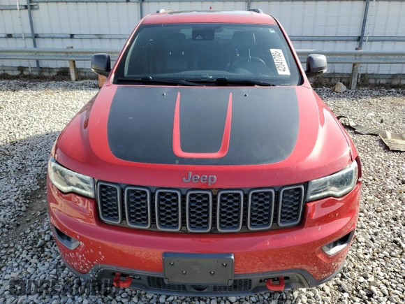 2017 Jeep Grand Cherokee Trailhawk with VIN 1C4RJFLT0HC667691, listed as a Copart auction lot 42041705 with 129,757 mi miles and Salvage title. Bid and sale history available at DreamBid. Image 5.