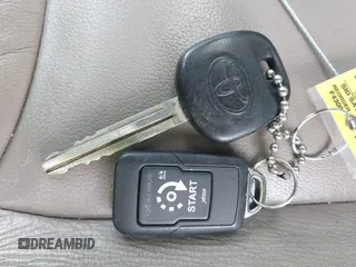 2008 Toyota Sienna XLE with VIN 5TDZK22C68S188410, listed as a IAAI auction lot 41941789 with 164,164 mi miles and . Bid and sale history available at DreamBid. Image 11.