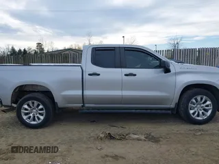 2020 Chevrolet Silverado 1500 Custom with VIN 1GCRWBEKXLZ375096, listed as a IAAI auction lot 41299675 with 32,046 mi miles. Bid and sale history available at carsss.com. Image 13.