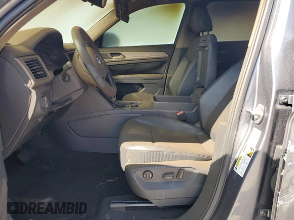 2018 Volkswagen Atlas SE z VIN 1V2KR2CA2JC508368, wystawiony jako Copart lot #45112465 z przebiegiem Nie podano mil oraz Szkoda całkowita • Salvage title. Historia ofert i sprzedaży dostępna na DreamBid. Obrazek 7.