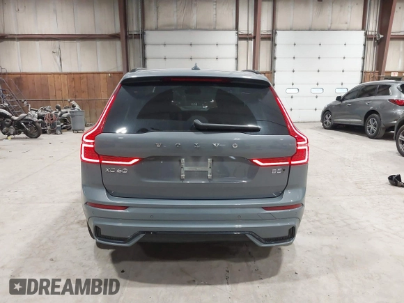 2023 Volvo XC60 Plus Dark Theme with VIN YV4L12RW7P1253928, listed as a IAAI auction lot 41995098 with 36,211 mi miles. Bid and sale history available at carsss.com. Image 17.