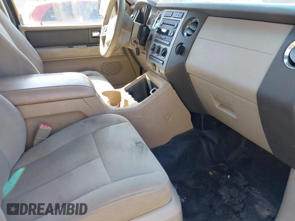 2007 Ford Expedition XLT with VIN 1FMFU15547LA79007, listed as a IAAI auction lot 42060696 with 218,272 mi miles and . Bid and sale history available at DreamBid. Image 5.
