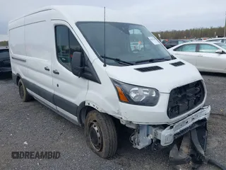 2018 Ford Transit with VIN 1FTYE2CM4JKA10552, listed as a IAAI auction lot 42003388 with 116,464 mi miles. Bid and sale history available at carsss.com. Image 1.