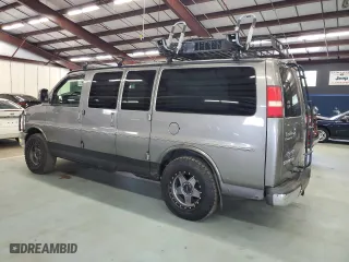 2006 GMC Savana Cargo Van YF7 Upfitter with VIN 1GDFH15T461162417, listed as a Copart auction lot 72986914 with 147,424 mi miles and Clean Title. Bid and sale history available at carsss.com. Image 2.