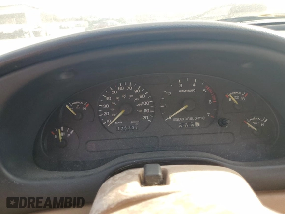 1995 Ford Mustang with VIN 1FALP4046SF257611, listed as a Copart auction lot 47482615 with 175,337 mi miles and Salvage Title. Bid and sale history available at carsss.com. Image 9.