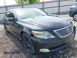 2008 Lexus LS 600h L with VIN JTHDU46FX85001632, listed as a IAAI auction lot 42595828 with 232,973 mi miles and . Bid and sale history available at DreamBid. Image 1.