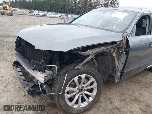 2013 Audi Q5 Premium with VIN WA1CFAFP7DA010721, listed as a IAAI auction lot 41703362 with 96,909 mi miles. Bid and sale history available at carsss.com. Image 6.
