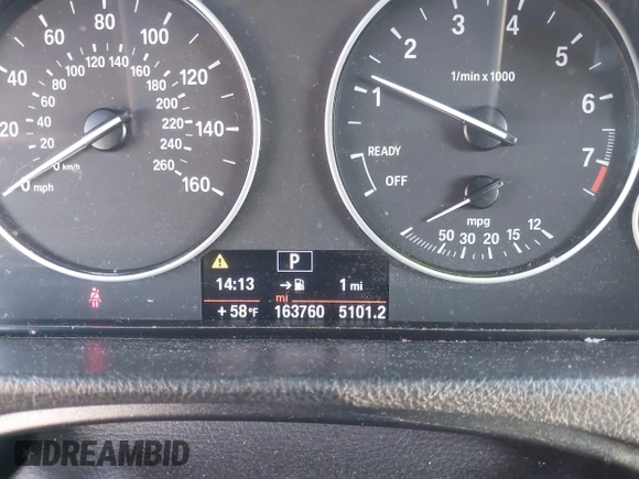 2014 BMW 3 Series 328i with VIN WBA3C1C55EK117180, listed as a IAAI auction lot 41389969 with 163,760 mi miles. Bid and sale history available at carsss.com. Image 7.