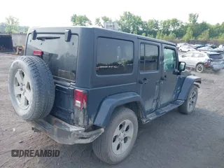 2017 Jeep Wrangler Unlimited Sahara with VIN 1C4BJWEG4HL518945, listed as a IAAI auction lot 42423505 with 155,828 mi miles and . Bid and sale history available at DreamBid. Image 4.