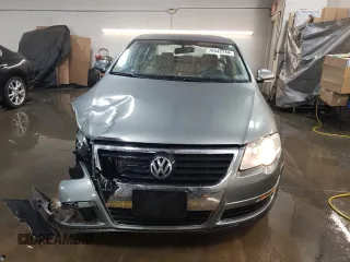 2006 Volkswagen Passat Lux with VIN WVWEK93C86P192147, listed as a Copart auction lot 78542744 with 107,593 mi miles and Salvage title. Bid and sale history available at DreamBid. Image 5.