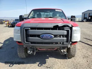 2015 Ford F-350 XL with VIN 1FTRF3B65FEA48534, listed as a Copart auction lot 68135964 with 204,110 mi miles and Salvage title. Bid and sale history available at DreamBid. Image 5.