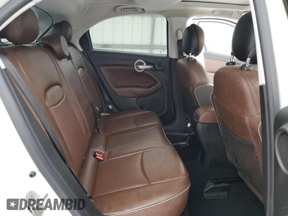 2016 FIAT 500X Lounge z VIN ZFBCFYDT2GP365900, wystawiony jako Copart lot #44891615 z przebiegiem 129 299 mil mil oraz Szkody całkowita. Historia ofert i sprzedaży dostępna na DreamBid. Obrazek 12.