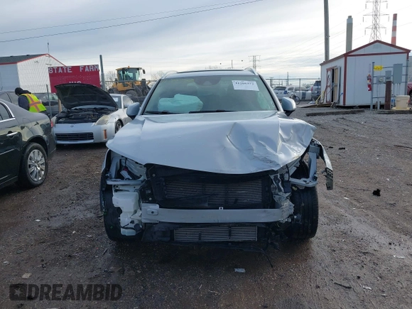 2021 Volvo XC40 Momentum with VIN YV4162UK2M2409330, listed as a IAAI auction lot 41206272 with 44,407 mi miles. Bid and sale history available at carsss.com. Image 12.