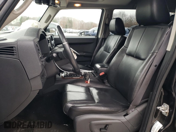 2010 Jeep Commander Limited with VIN 1J4RG5GT1AC113403, listed as a Copart auction lot 85916484 with 69,515 mi miles and Clean title. Bid and sale history available at DreamBid. Image 7.