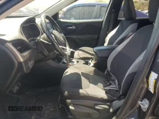 2016 Jeep Cherokee Latitude с VIN 1C4PJLCB3GW287223, выставлен на аукционе Copart как лот 60305005 с пробегом 167 434 миль миль и Списание • Salvage title. История ставок и продаж доступна на DreamBid. Изображение 7.
