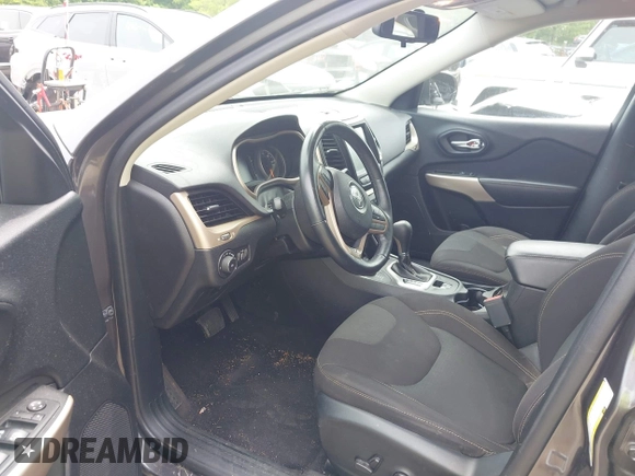 2017 Jeep Cherokee Latitude с VIN 1C4PJMCS6HW649441, выставлен на аукционе IAAI как лот 42286967 с пробегом 68 742 миль миль и . История ставок и продаж доступна на DreamBid. Изображение 5.