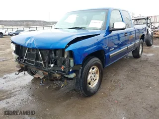 2002 Chevrolet Silverado 1500 LS with VIN 2GCEK19T821387360, listed as a IAAI auction lot 41489346 with 179,901 mi miles. Bid and sale history available at carsss.com. Image 19.