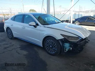 2021 Hyundai Sonata Hybrid Limited with VIN KMHL54JJ5MA027896, listed as a IAAI auction lot 41830948 with 29,064 mi miles. Bid and sale history available at carsss.com. Image 1.