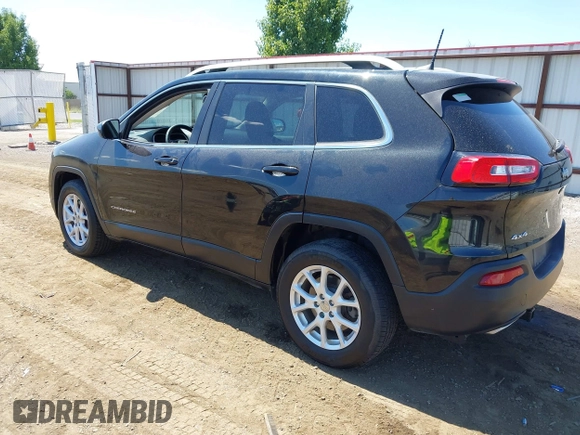 2016 Jeep Cherokee Latitude with VIN 1C4PJMCSXGW296586, listed as a IAAI auction lot 42686423 with 83,833 mi miles and . Bid and sale history available at DreamBid. Image 3.