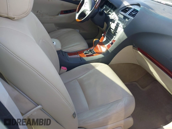 2012 Lexus ES 330 z VIN JTHBK1EG9C2484918, wystawiony jako IAAI lot #41600345 z przebiegiem 173 454 mil mil oraz . Historia ofert i sprzedaży dostępna na DreamBid. Obrazek 5.
