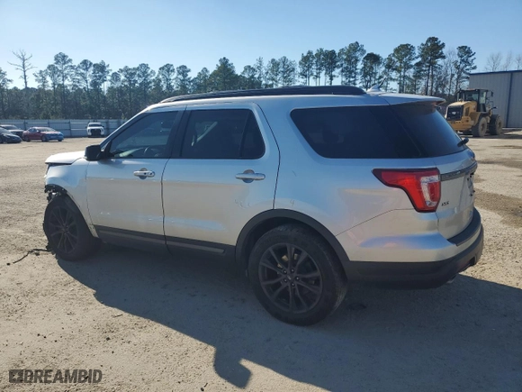 2018 Ford Explorer XLT with VIN 1FM5K8D80JGA50741, listed as a Copart auction lot 43373655 with 88,330 mi miles and Salvage Title. Bid and sale history available at carsss.com. Image 2.